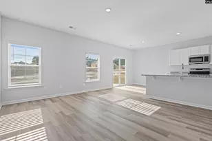 835 Lodgepole Ln, West Columbia, SC 29170 - Photo 4