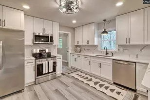 671 Ramblin Rd, West Columbia, SC 29170 - Photo 6