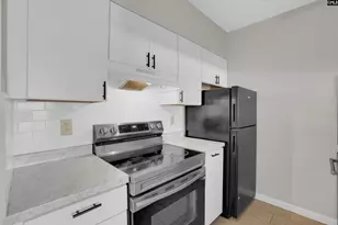 2009 Greene Street 414, Columbia, SC 29205 - Photo 2