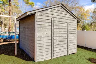 201 Pear Tree Cir, Hopkins, SC 29061 - Photo 32