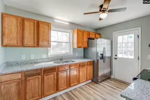 201 Pear Tree Cir, Hopkins, SC 29061 - Photo 10