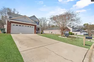 267 Ashewood Lake Dr, Columbia, SC 29209 - Photo 2