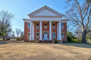 921 Jessica Ave, Newberry, SC 29108 - Photo 1