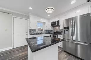 111 Berry St, Chester, SC 29706 - Photo 6