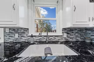 111 Berry St, Chester, SC 29706 - Photo 8