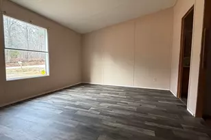 6712 E Peach Rd, Ridgeway, SC 29130 - Photo 8