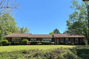 922 Washington St, Abbeville, SC 29620 - Photo 1