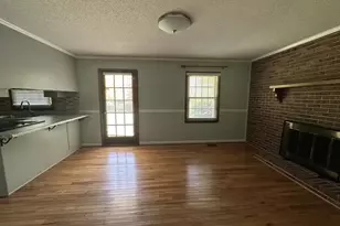 922 Washington St, Abbeville, SC 29620 - Photo 4