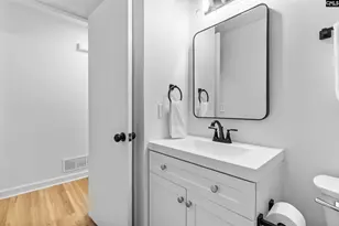 909 Dumbarton Rd, Columbia, SC 29212 - Photo 16