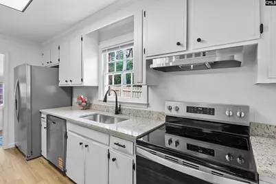 909 Dumbarton Road, Columbia, SC 29212 - Photo 10