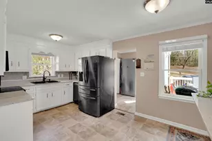 209 Vallejo Cir, Columbia, SC 29206 - Photo 12