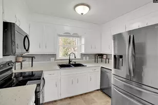 209 Vallejo Cir, Columbia, SC 29206 - Photo 14