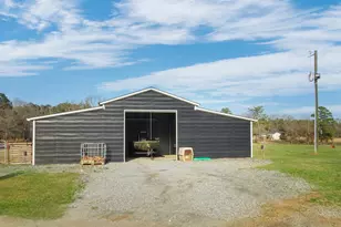 7710 Ridge Rd, Whitmire, SC 29178 - Photo 6