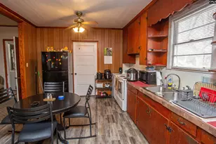 411 N Dennis Ave, Bishopville, SC 29010 - Photo 12