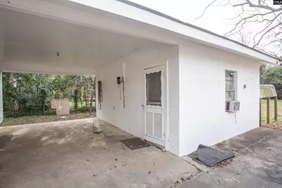 411 N Dennis Avenue, Bishopville, SC 29010 - Photo 4