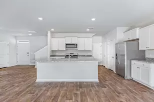 597 Edgetree Dr, Hopkins, SC 29061 - Photo 10