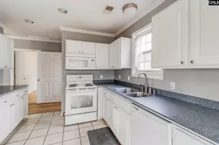 3425 Manor Ave, Columbia, SC 29205 - Photo 10