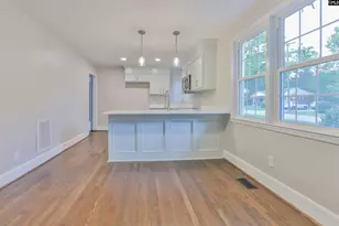 1740 Sunnyside Dr, Cayce, SC 29033 - Photo 10