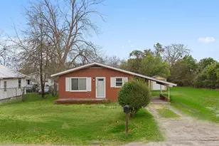 106 Buyck St, Saint Matthews, SC 29135 - Photo 1