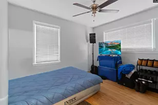 106 Buyck St, Saint Matthews, SC 29135 - Photo 2