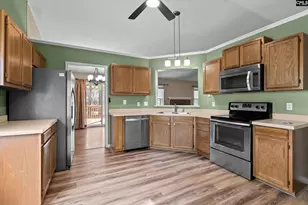 305 Whispering Glen Ct, West Columbia, SC 29170 - Photo 6