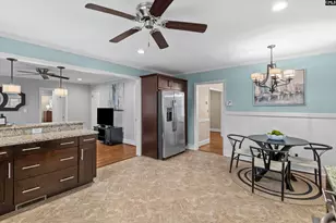 1120 Brentwood Dr, Forest Acres, SC 29206 - Photo 12