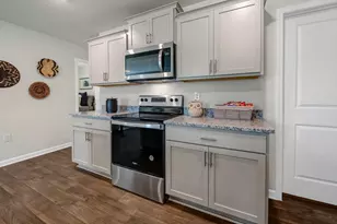 329 Sandy Run Dr, Columbia, SC 29203 - Photo 6