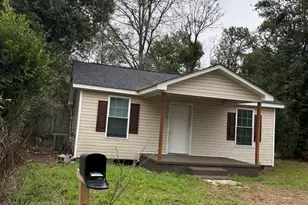 108 3rd St, Orangeburg, SC 29115 - Photo 2