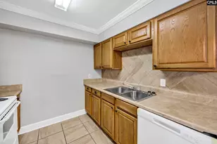 6530 Davidson Rd, Columbia, SC 29209 - Photo 8