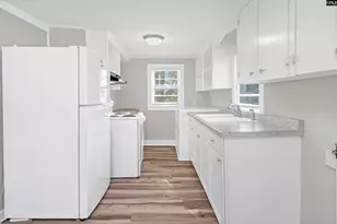 203 Augusta St, West Columbia, SC 29169 - Photo 10