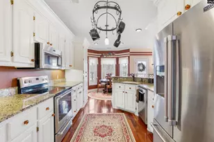 624 E Point Dr, Gilbert, SC 29054 - Photo 16