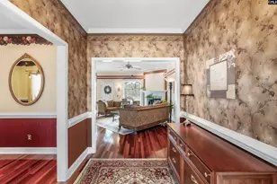 624 E Point Dr, Gilbert, SC 29054 - Photo 8