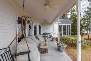 624 E Point Dr, Gilbert, SC 29054 - Photo 18