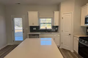 241 Raglins Wy, Lugoff, SC 29078 - Photo 6