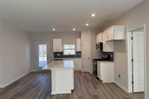 241 Raglins Wy, Lugoff, SC 29078 - Photo 4