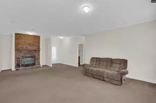 105 Dogwood Shores Ln, Eastover, SC 29044 - Photo 8