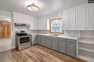 207 Woodhaven Dr, West Columbia, SC 29169 - Photo 6