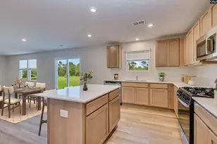 156 Kingfield Dr, Hopkins, SC 29061 - Photo 1