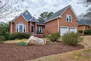 4 Crown Point Ct, Irmo, SC 29063 - Photo 2
