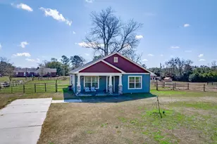 117 Cedar Ln, Saint Matthews, SC 29135 - Photo 1