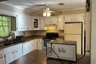 305 Park Ln, West Columbia, SC 29170 - Photo 8