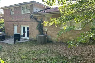 305 Park Ln, West Columbia, SC 29170 - Photo 10