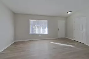 201 Raintree Dr, Irmo, SC 29063 - Photo 2