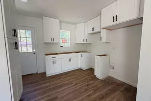 952 Roberts Dr, Elgin, SC 29045 - Photo 6