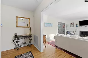 819 Burwell Ln, Columbia, SC 29205 - Photo 2