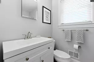 819 Burwell Ln, Columbia, SC 29205 - Photo 10