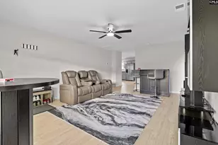 532 Edgetree Dr, Hopkins, SC 29061 - Photo 6