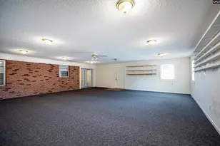 215 Castle Dr, West Columbia, SC 29169 - Photo 40