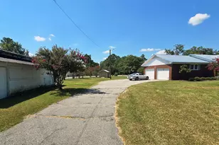 155 S E Ave, Leesville, SC 29070 - Photo 2