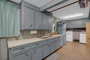 816 Seay Dr, West Columbia, SC 29170 - Photo 10